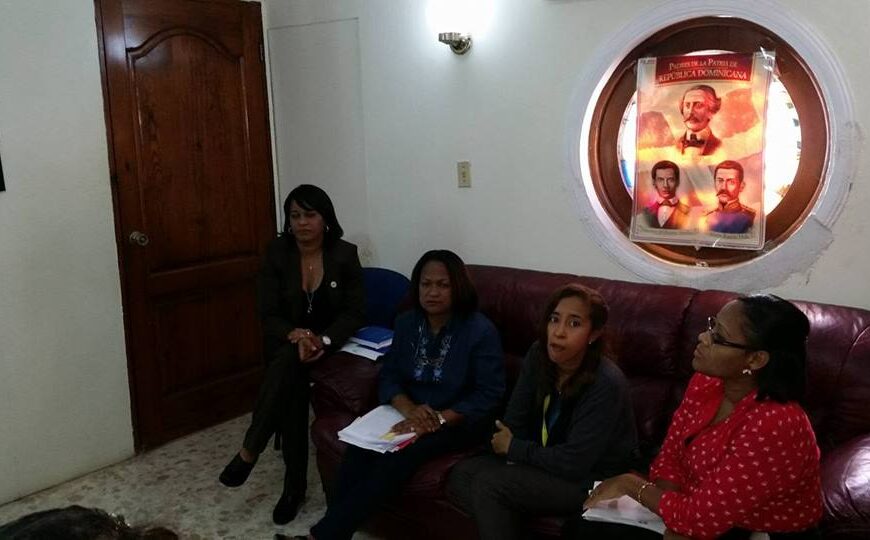 T&eacute;cnicos del SNS y Regional de Salud Este tratan metodolog&iacute;a a utilizar en l&iacute;nea de base en hospitales del IDSS