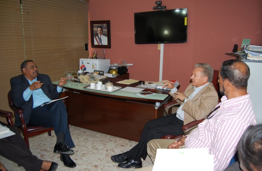Dr. Virgilio Cedano encabeza reuni&oacute;n con director de hospital de Hato Mayor y representante del Colegio M&eacute;dico.