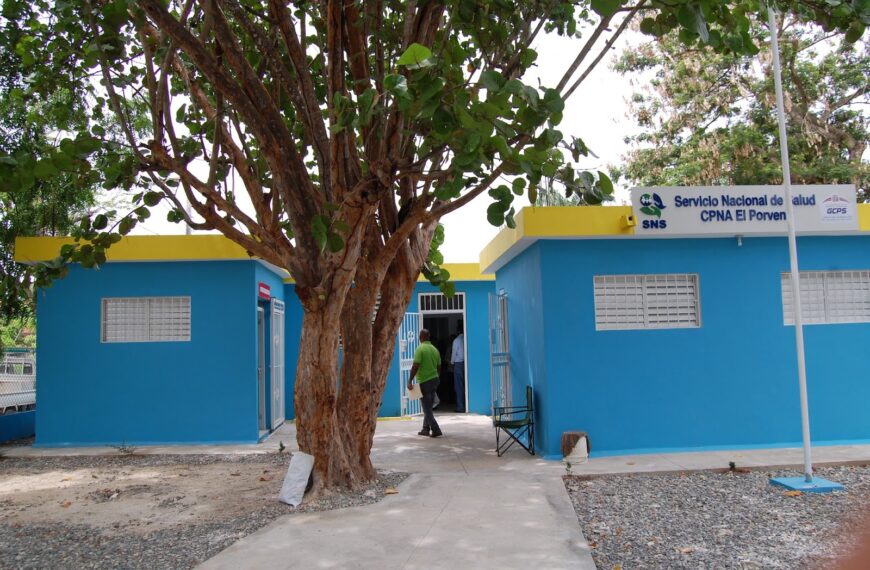 Servicio Regional de Salud Este recibe remodelado centro de Primer Nivel de Atenci&oacute;n en Salud del Ingenio Porvenir.