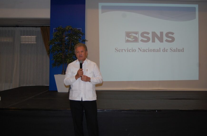 Dr. Virgilio Cedano participa en apertura del taller sobre Formulaci&oacute;n del Plan Operativo Anual 2018 para el Servicio Regional de Salud Este.