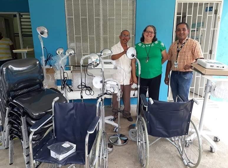 Servicio Nacional de Salud entrega equipos para hospital de Ram&oacute;n Santana y Centro de Diagn&oacute;stico Hato Mayor.