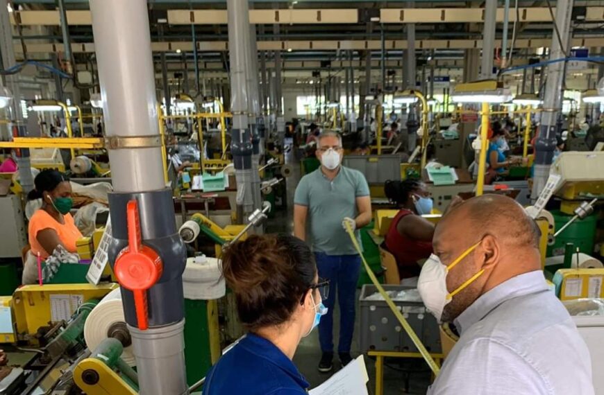Provincial de Salud de SPM, realiza supervisi&oacute;n en fabrica de Zona Franca.