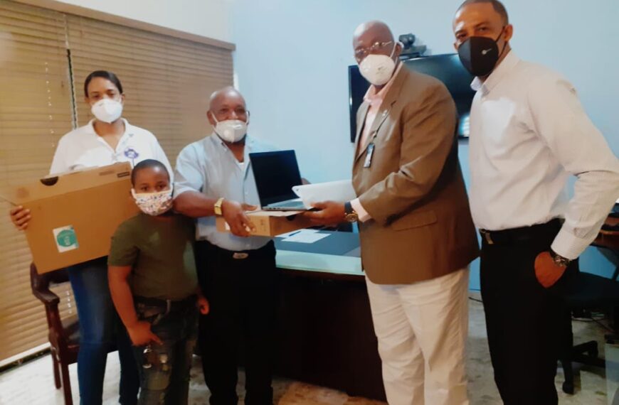 Fundaci&oacute;n Mothers and Infants realiza donaci&oacute;n de laptops para CPN de Ver&oacute;n en La Altagracia
