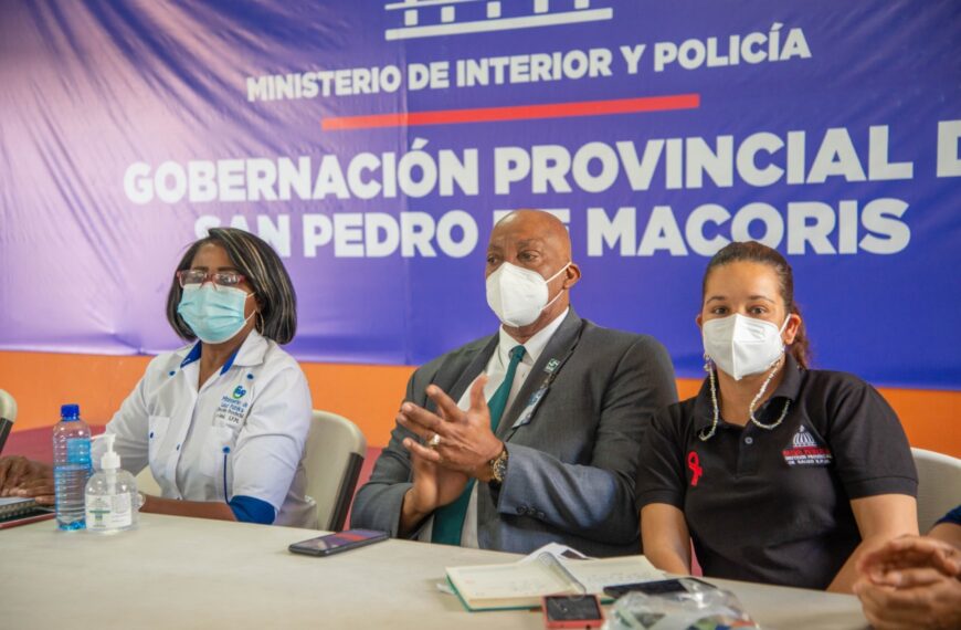 Regional Este de Salud y Gobernaci&oacute;n Provincial dejan conformada la comisi&oacute;n que trabajar&aacute; Jornada, Vac&uacute;nate RD contra el COVID19