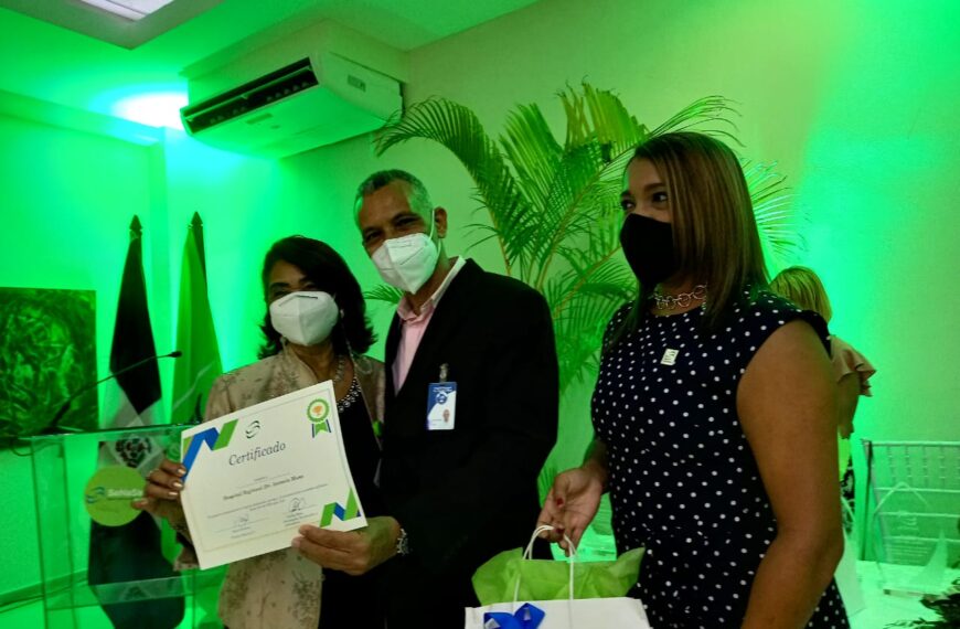 SENASA Reconoce Hospitales del SRS Este,&nbsp; por el Buen Servicio Ofrecido a sus Afiliados.