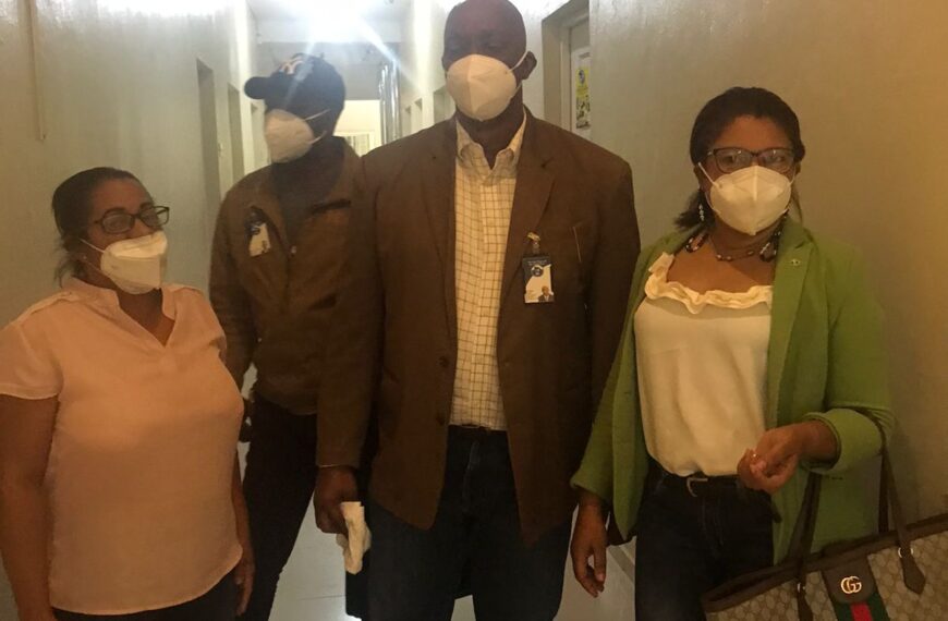 Director del SRS Este supervisa avances en obras de reconstrucci&oacute;n del Hospital Dr. Te&oacute;filo Hern&aacute;ndez