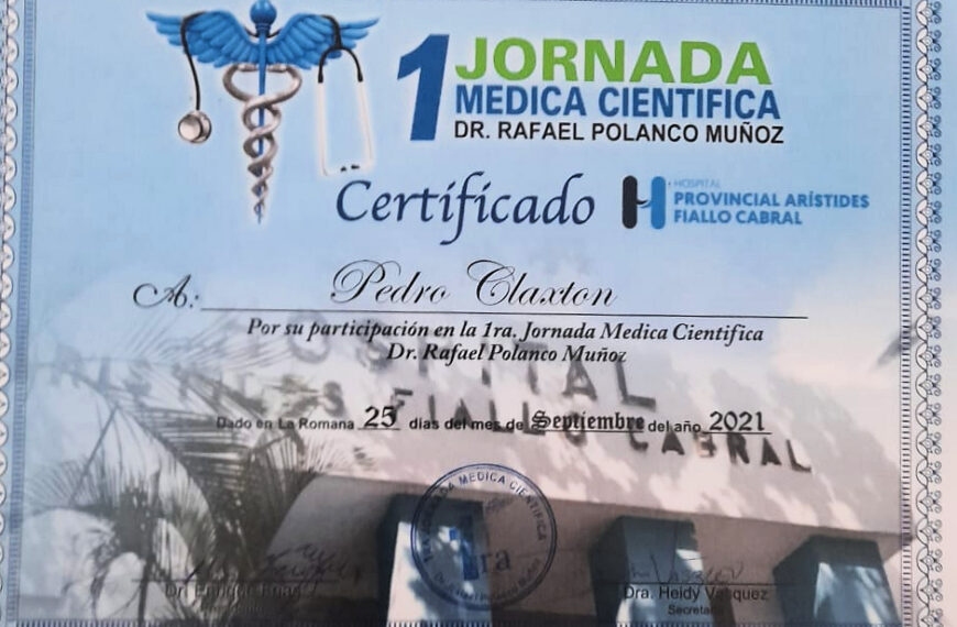 Director SRS Este felicita a los organizadores de Jornada M&eacute;dica