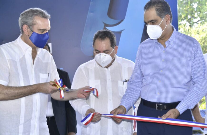 Presidente Abinader deja inauguradas las Unidades de Cuidados Intensivos y Hemodi&aacute;lisis del Hospital Dr. Jaime Oliver Pino