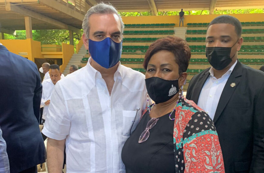 Presidente anuncia Autonom&iacute;a de odontolog&iacute;a publica dominicana para el a&ntilde;o entrante