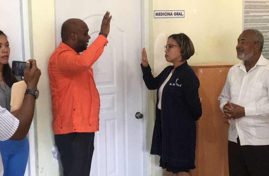 SRS Este Juramenta nueva Directora en Hospital Dr. Pedro Mar&iacute;a Santana del Municipio Los Llanos