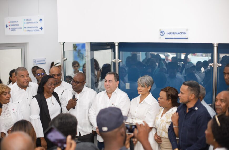 SNS entrega el remodelado Hospital Dr. &Aacute;ngel Ponce en el Municipio Consuelo