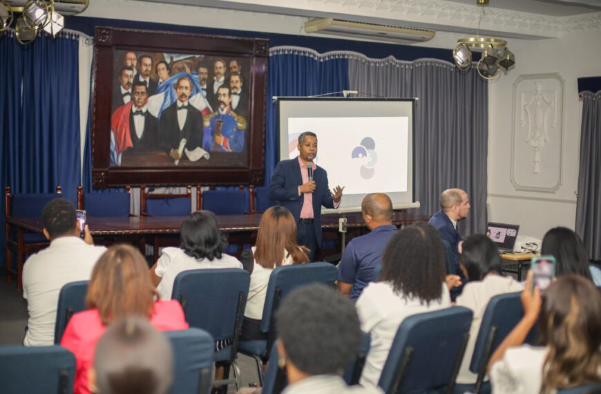 Imparten capacitaci&oacute;n para implementaci&oacute;n del sistema 311